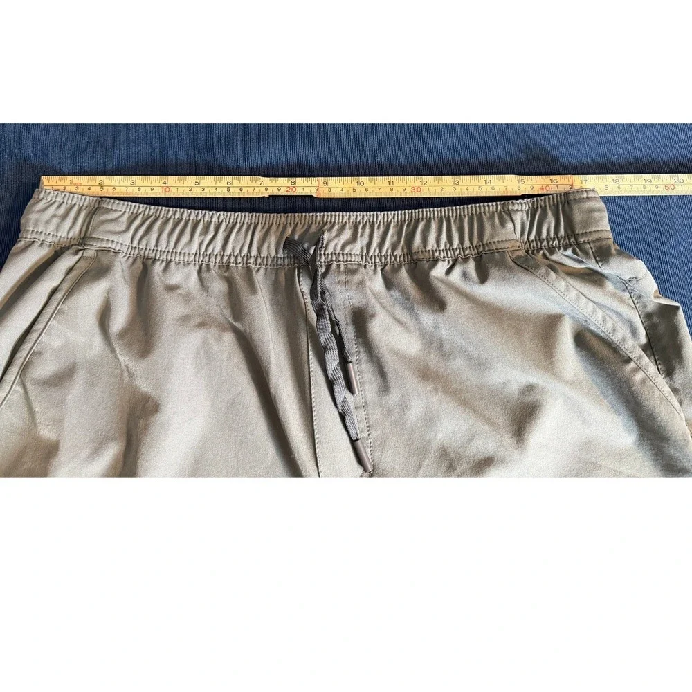 Gerry Shorts XL Gray Mens Athletic Hiking Stretch Cargo Pockets Gorpcore Utility